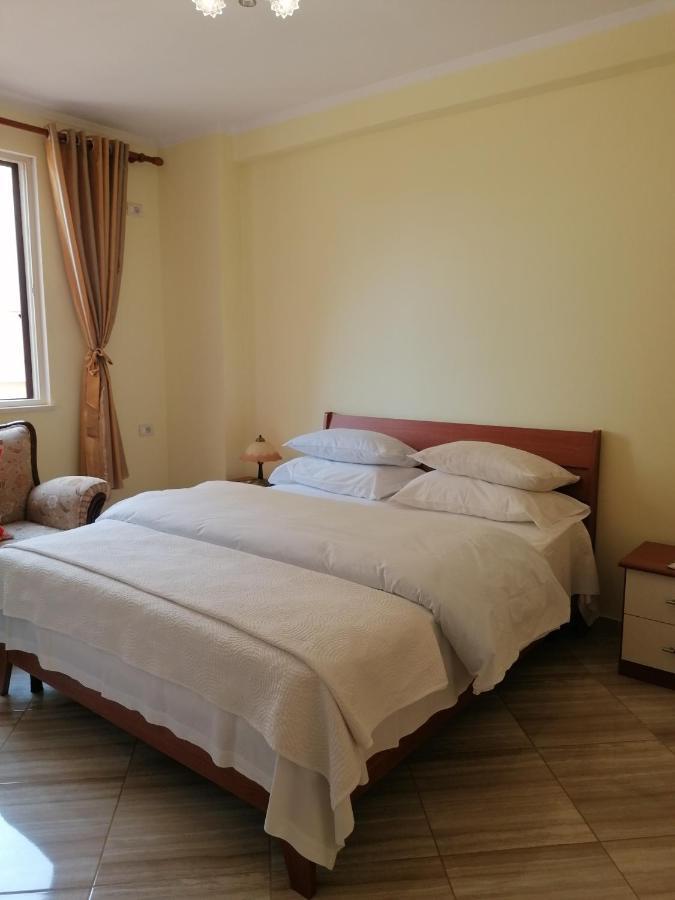 Holiday Center Apartment Shkodër Exteriör bild