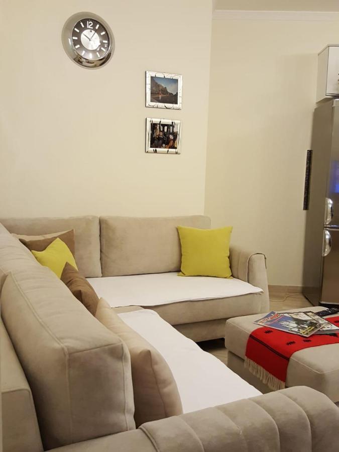 Holiday Center Apartment Shkodër Exteriör bild